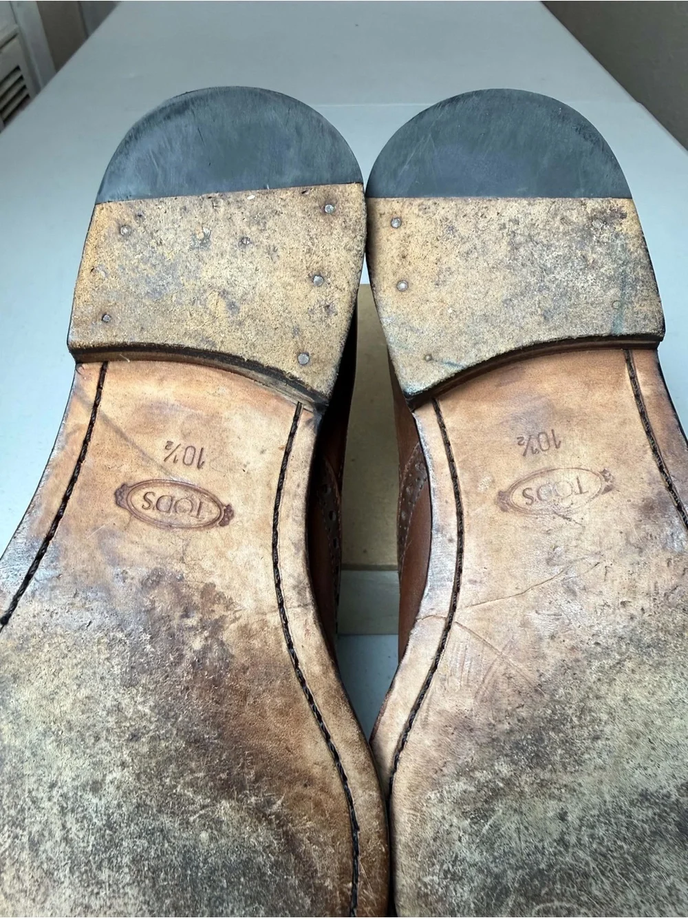 Tod's brown leather wingtip brogue dress shoes. Sz 10.5